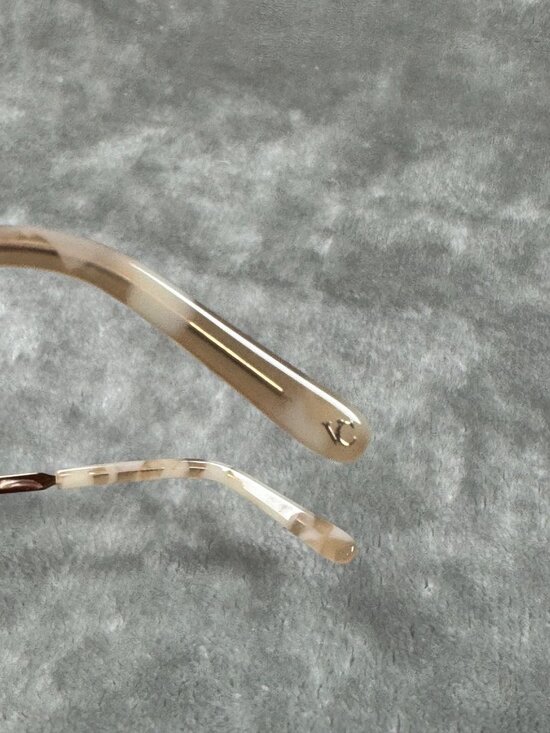 Velvet Canyon Casa Gold Cat-Eye Sunglasses With UV400 Protection & Accessories